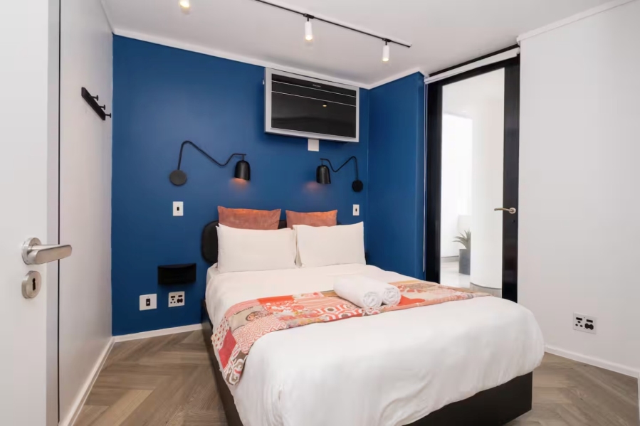 1 Bedroom Property for Sale in Sea Point Western Cape